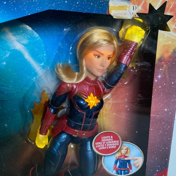 Avengers Captain Marvel Photon Power FX Electronic Super Hero Action Figure Doll - Picture 2 of 10